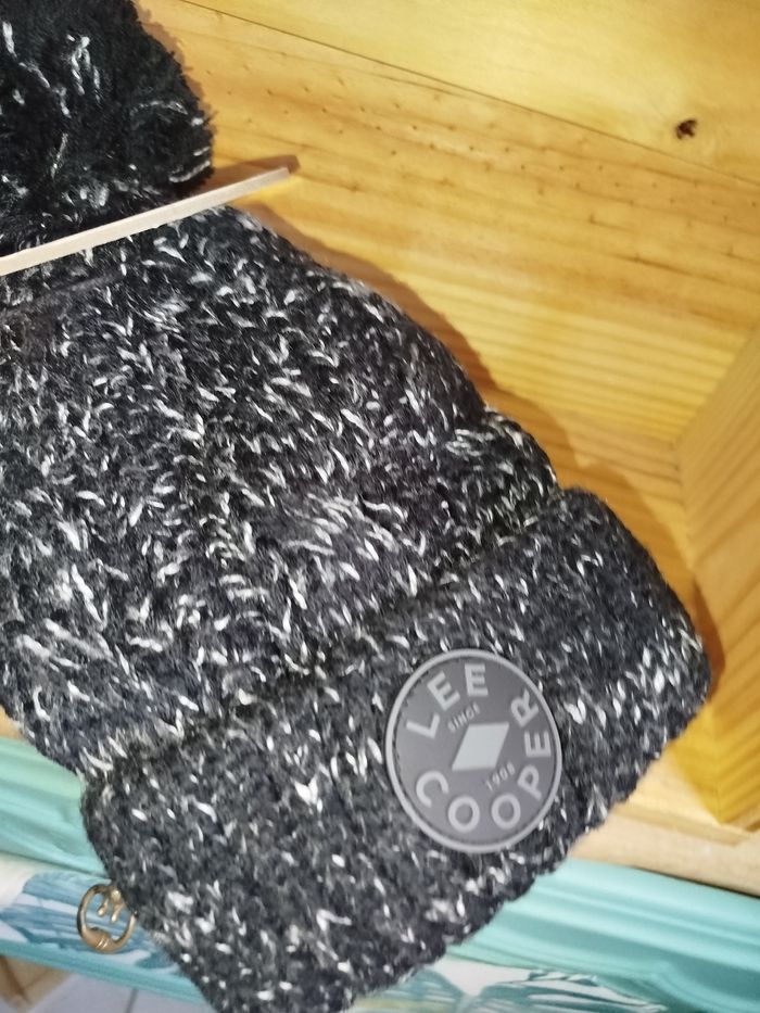 Bonnet hiver ❄️ Mixte t.u avec pompon - photo numéro 2
