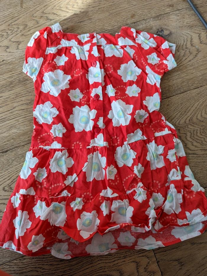 Robe d'été rouge à fleur Blanche 18 mois - photo numéro 3