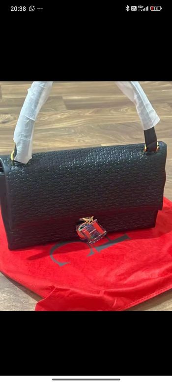 Sac à main carolina herrera 