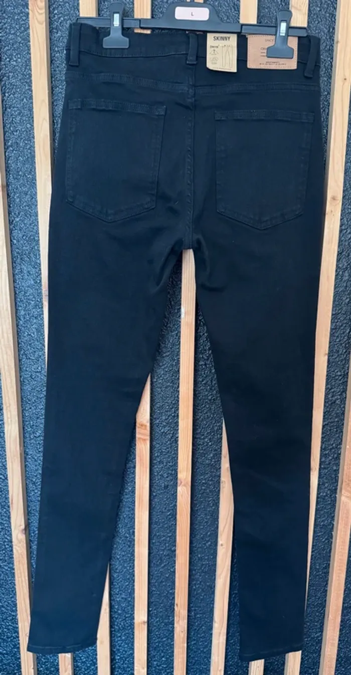 Jean Skinny BZB Homme - Noir Basique - Taille 40 / M - Neuf avec Étiquette - Valeur 15€ - photo numéro 4