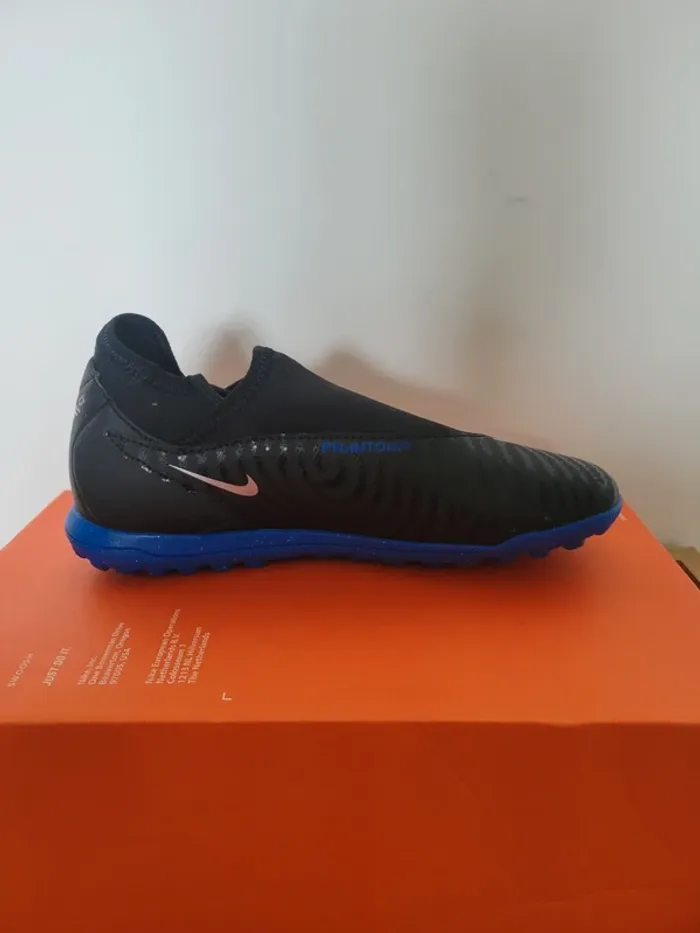 Nike Phantom T36 Terrain Synthétique 100% Authentique - photo numéro 4