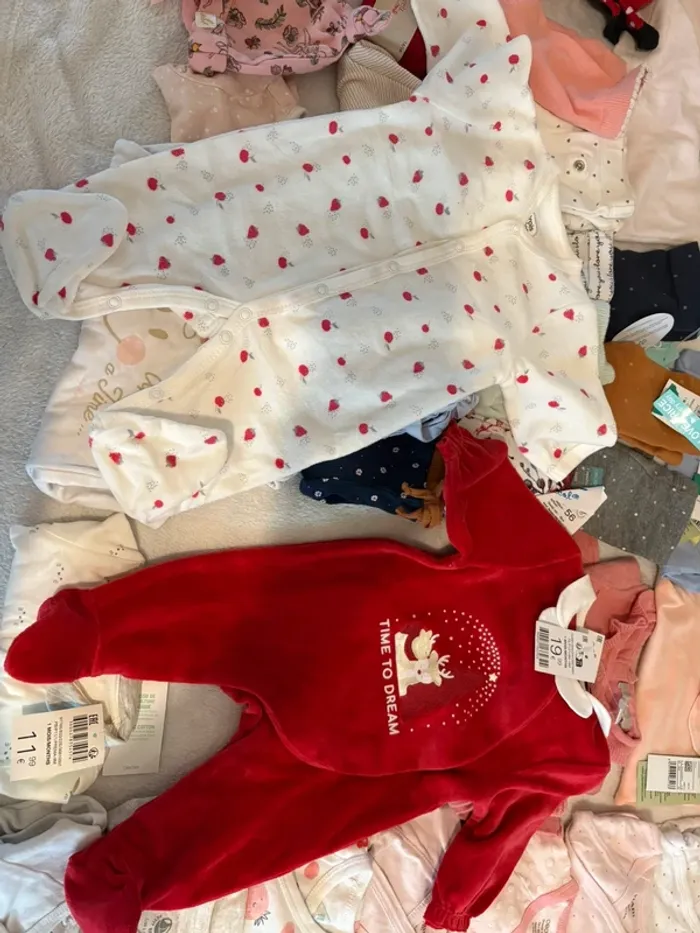 Lot complet vêtements bébé fille 1 mois (Benetton, DPAM, Orchestré) Neuf et Excellent état - photo numéro 6