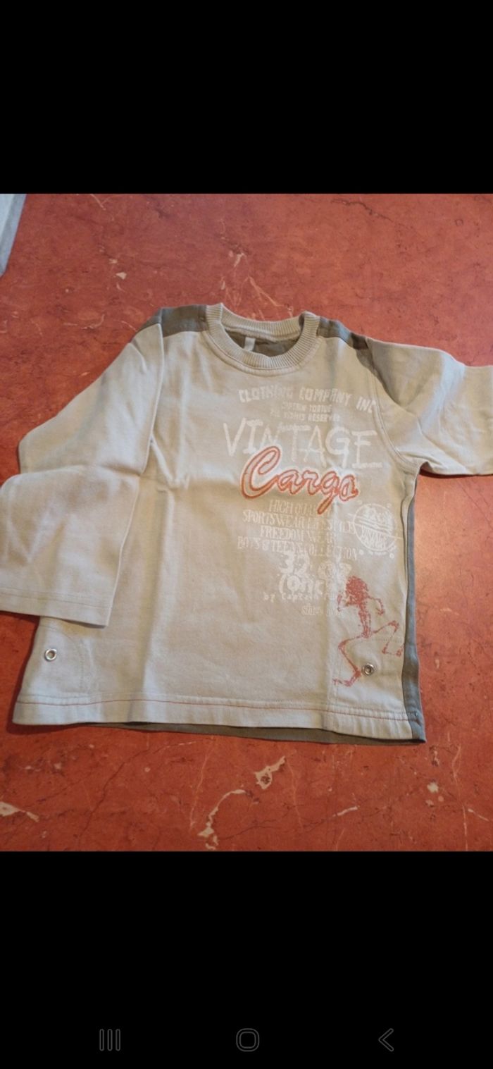 T.shirt garçon taille 4 ans