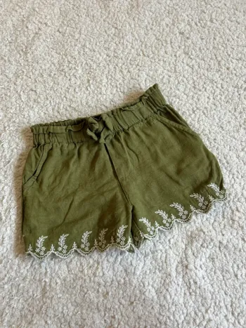 Short kaki