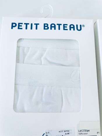 Lot de 2 slips Petit Bateau, taille 8 ans