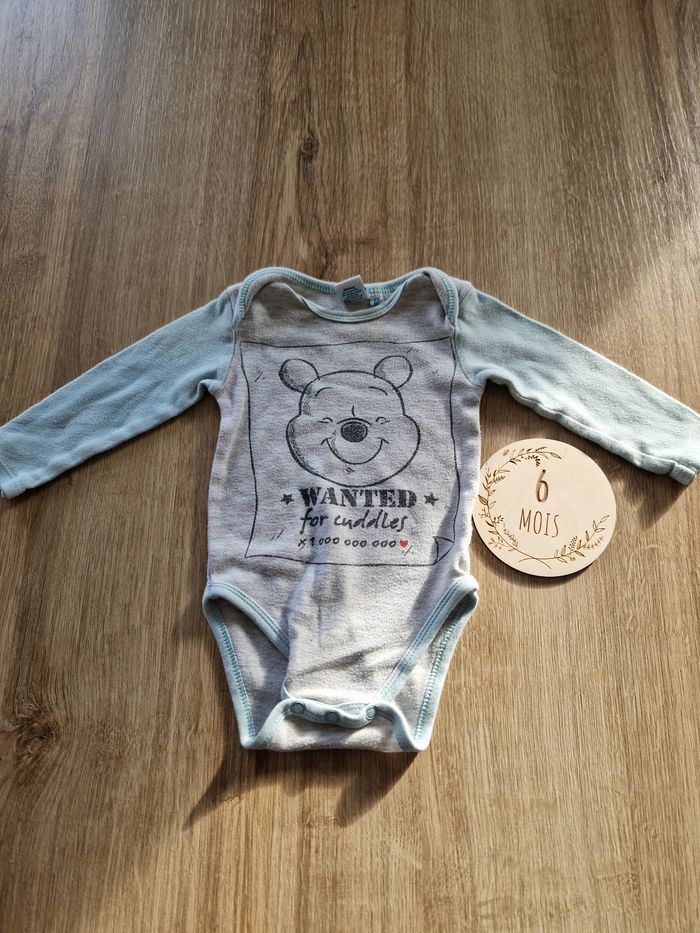 Body Bébé WINNIE L'OURSON - "Wanted for Cuddles"