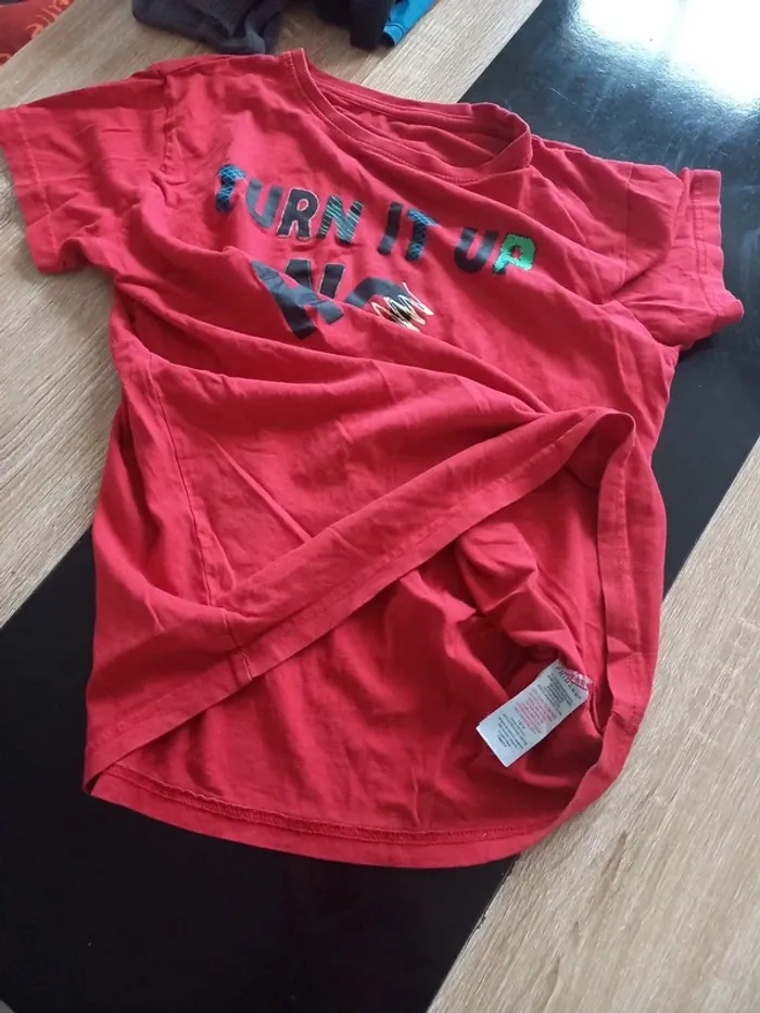 Tee-shirt rouge Primark 11/12 ans - photo numéro 4