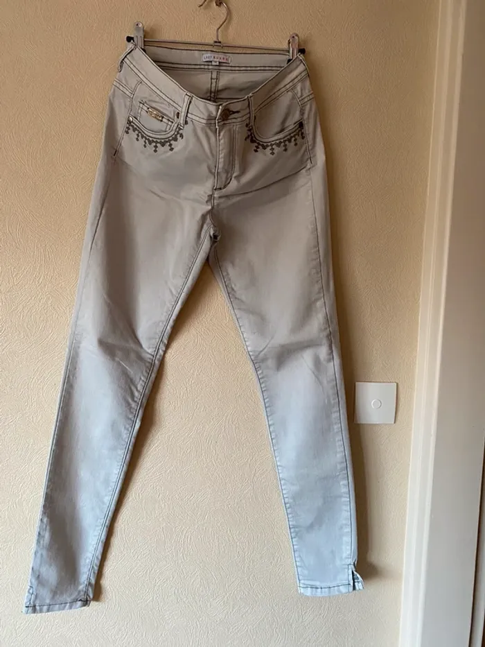 Pantalon gris