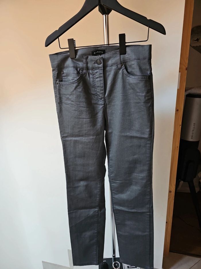 Neuf pantalon de la marque Caroll