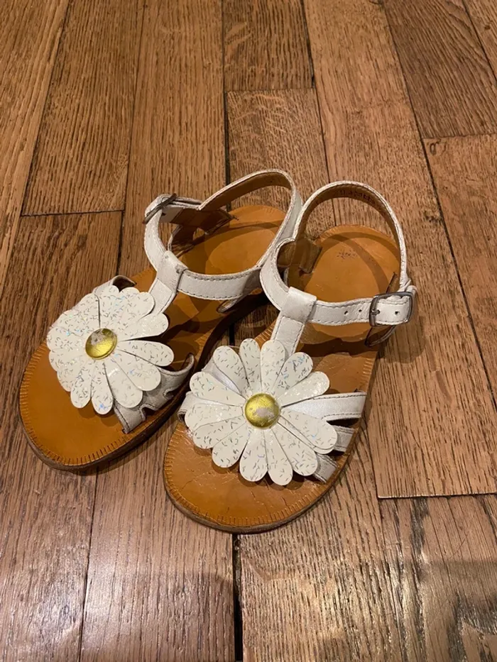 Sandales marguerite Pom d’api