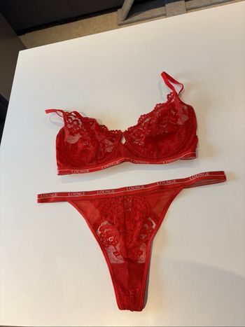 Ensemble lingerie lounge