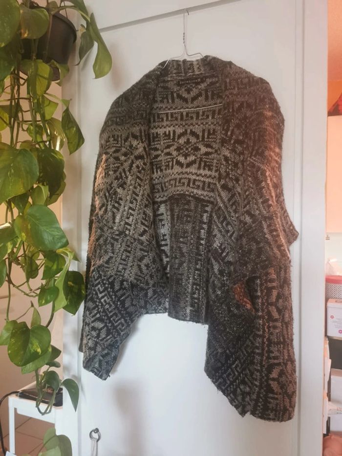 Gilet tricoté à motifs