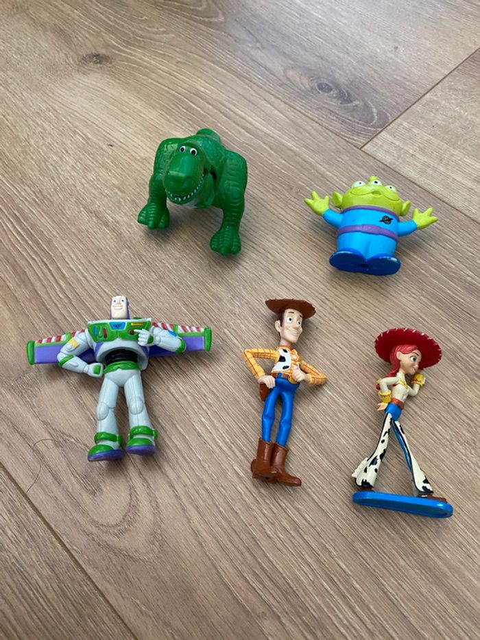 Lot de 5 figurines toy story Disney