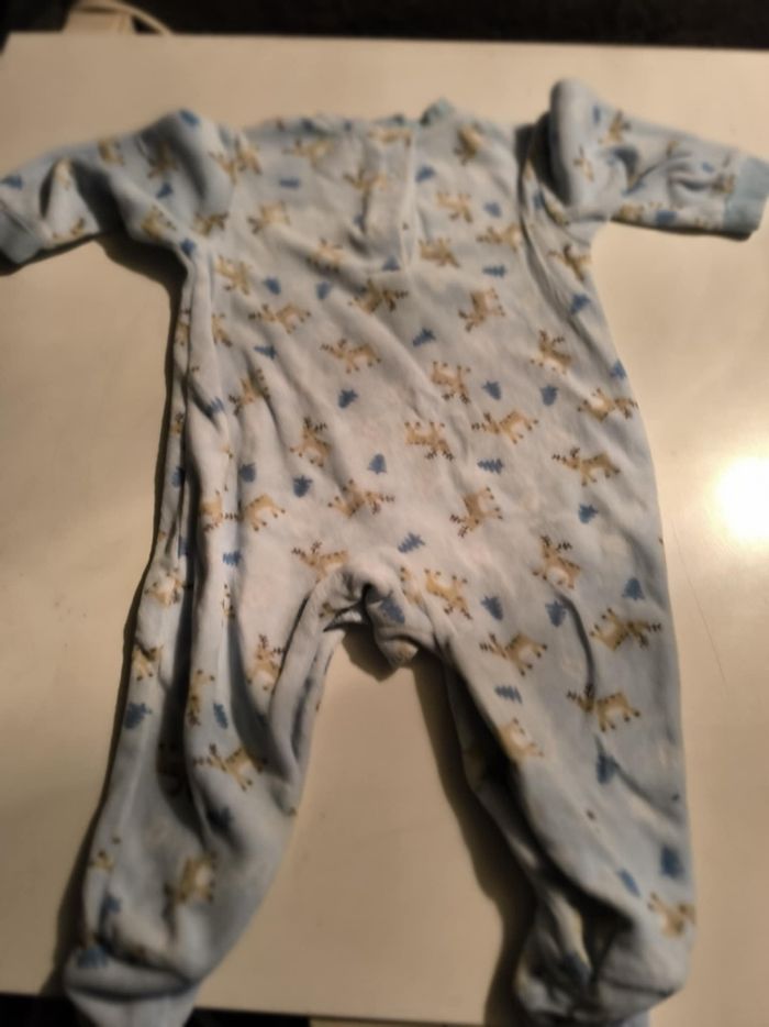 6 pyjamas 9 mois - photo numéro 5