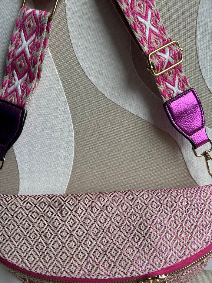 Sac banane  rose façon paille - photo numéro 3