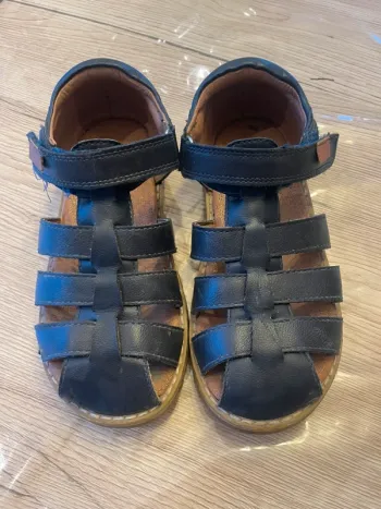 Nus pieds