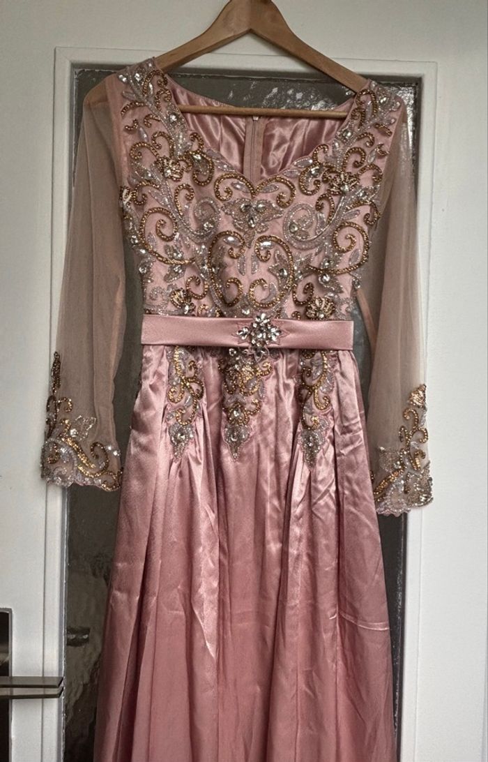 Robe de soirée - photo numéro 3