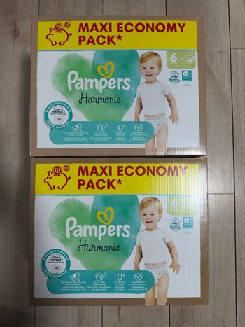 2 cartons de 62 couches Pampers harmonie T6