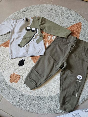 Ensemble crocodile- 24 mois