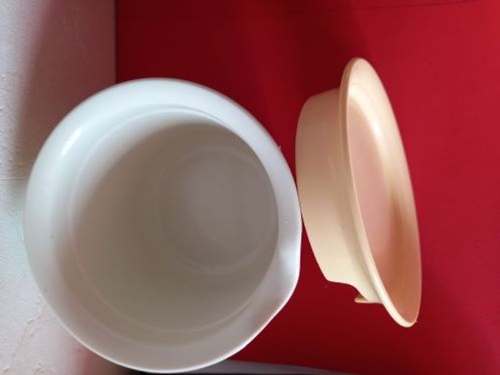 Pot verseur Tupperware - photo numéro 3