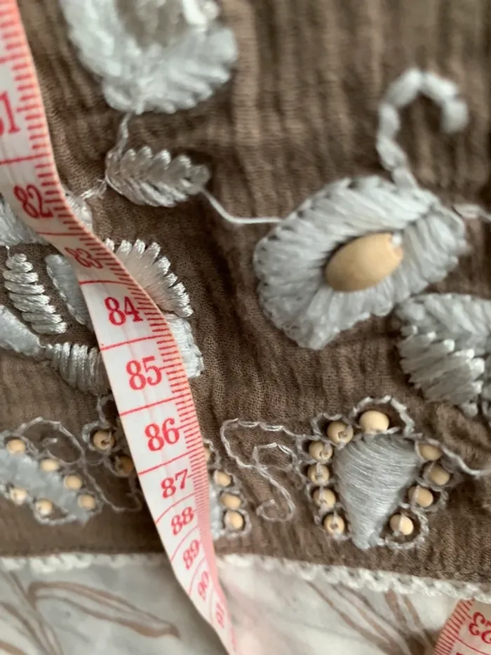 Robe tunique marron col rond perles - photo numéro 10