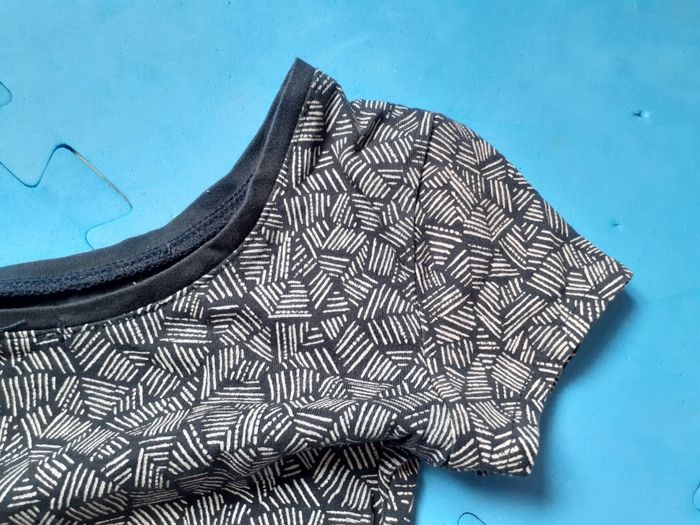 Lot 2 robes été 6ans - photo numéro 3