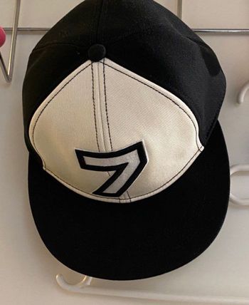 Casquette neuve Karl Lagerfeld