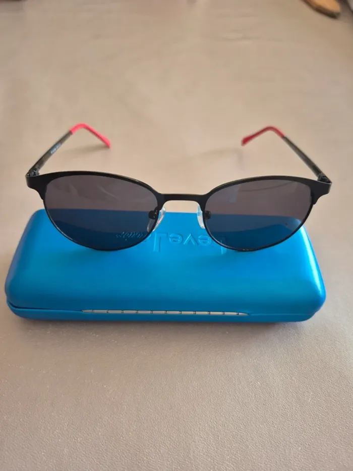 Lunettes soleil junior