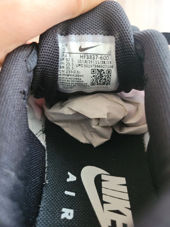 Baskets TN Nike Air Max plus modèle "sunset pulse Black pink foam" - photo numéro 5