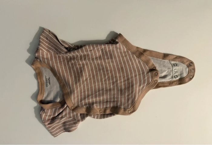 Lot de bodies - photo numéro 2