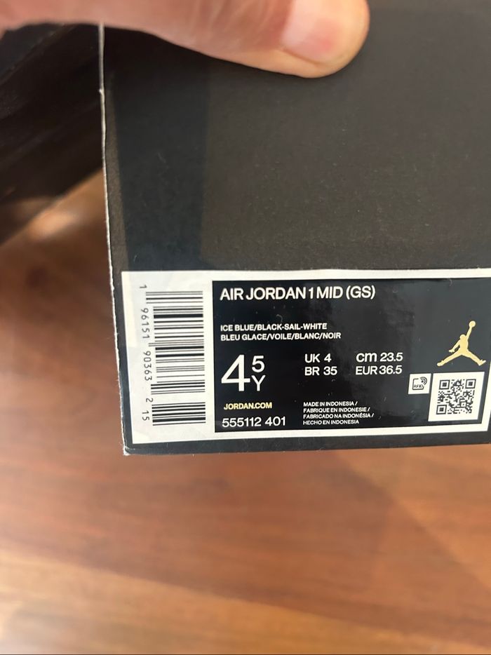 Jordan 1 taille 36.5 - photo numéro 3