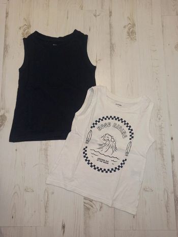 Lot 2 maillots de corps - Marcel / taille 4ans / tbe