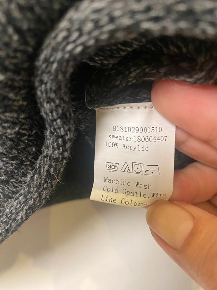 Joli pull gris Shein taille 36 volants sur les manches - photo numéro 5