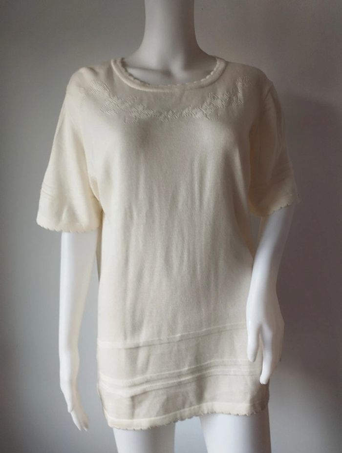 Pull écru manches courtes Damart taille 46/48
