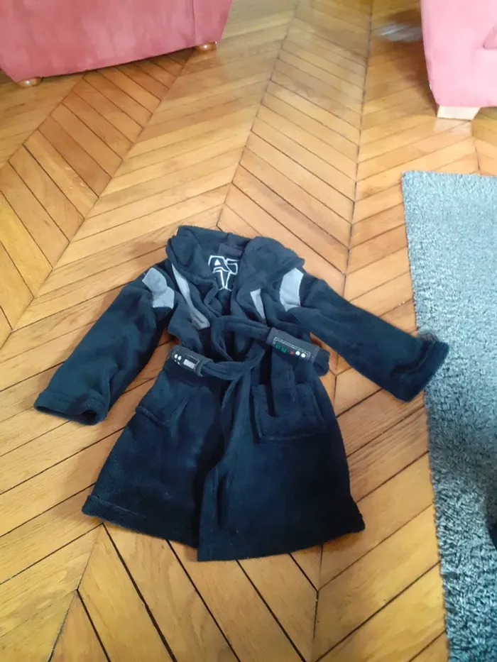 Peignoir star wars taille 5/6 ans