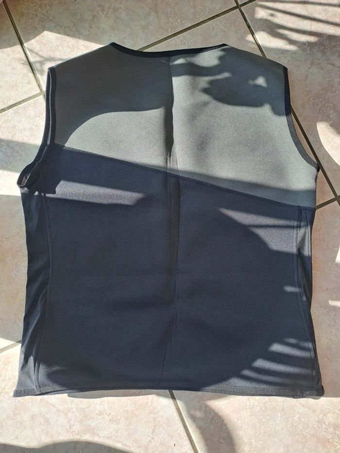 Haut neoprene sport - photo numéro 2