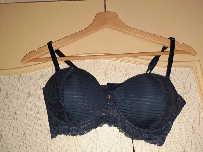 Soutien gorge NEUF avec étiquette audace avec coque 85C bleu nuit - photo numéro 3