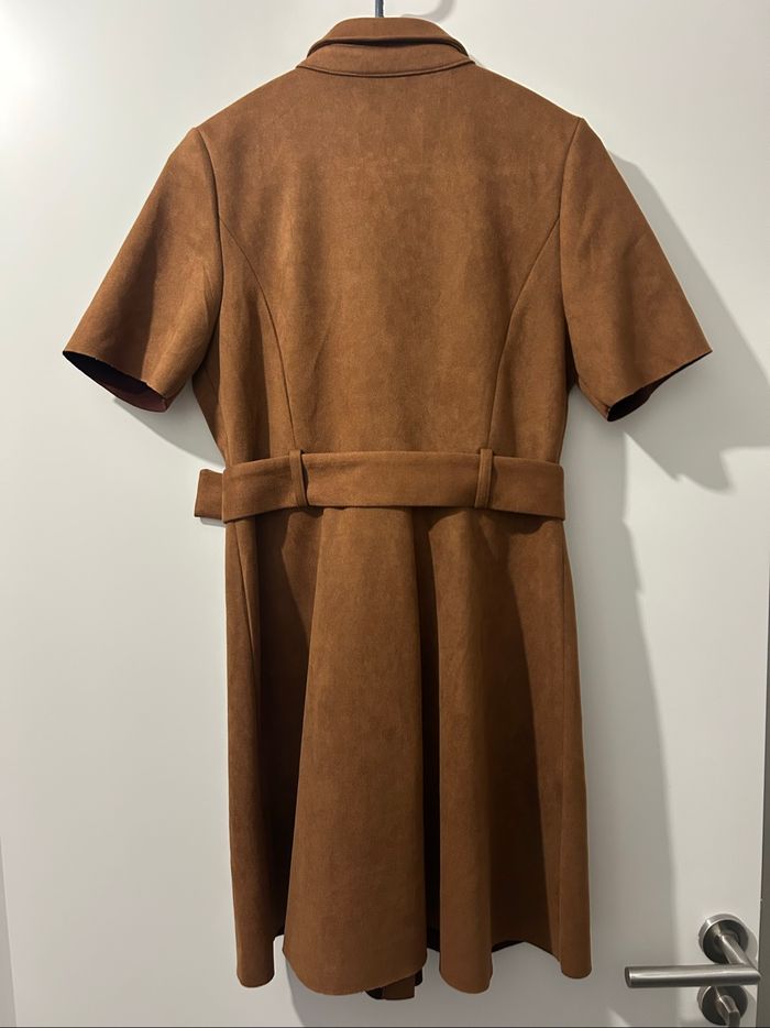 Robe Jennyfer - photo numéro 3