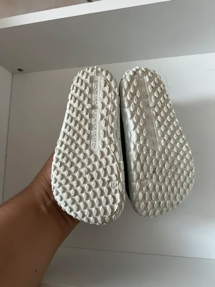Chaussures d’eau Décathlon – Pointure 20/21 - photo numéro 4