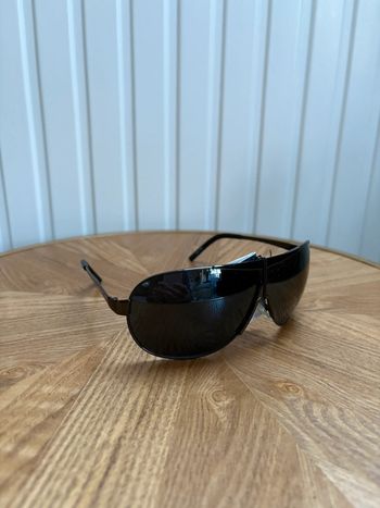 Lunette de soleil / paire de solaire / monture tendance - Gil - Neuf avec étiquette