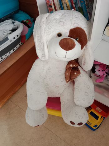 Grosse peluche fille comme neuf