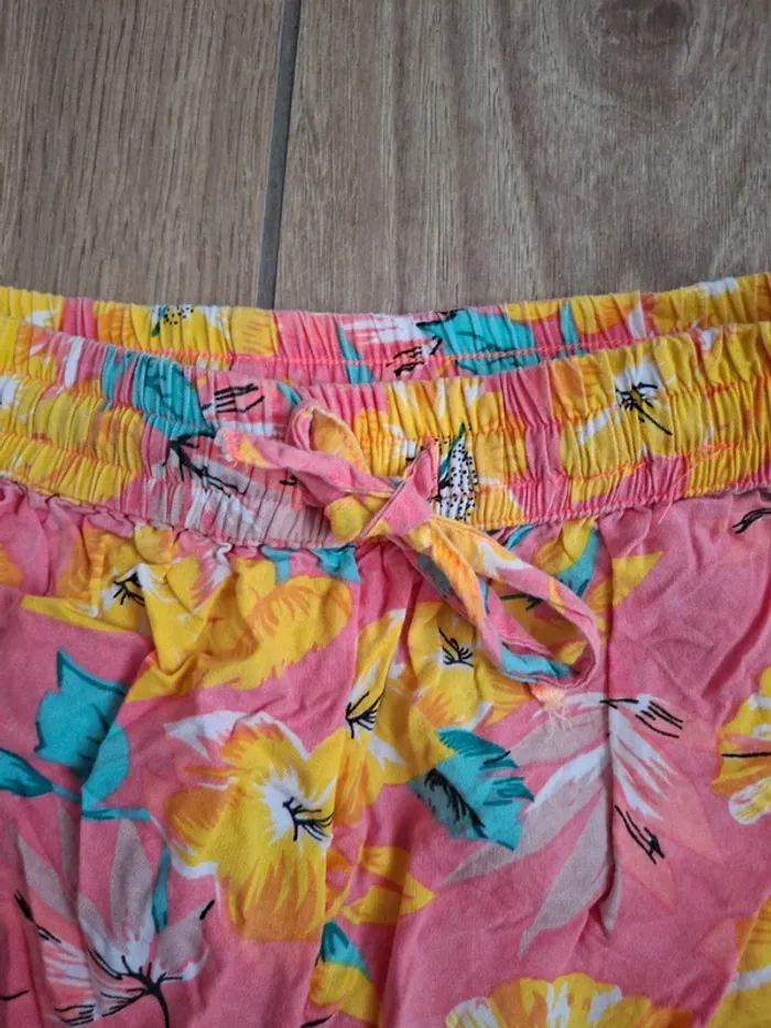 Short Tex 6 ans très bon état - photo numéro 3