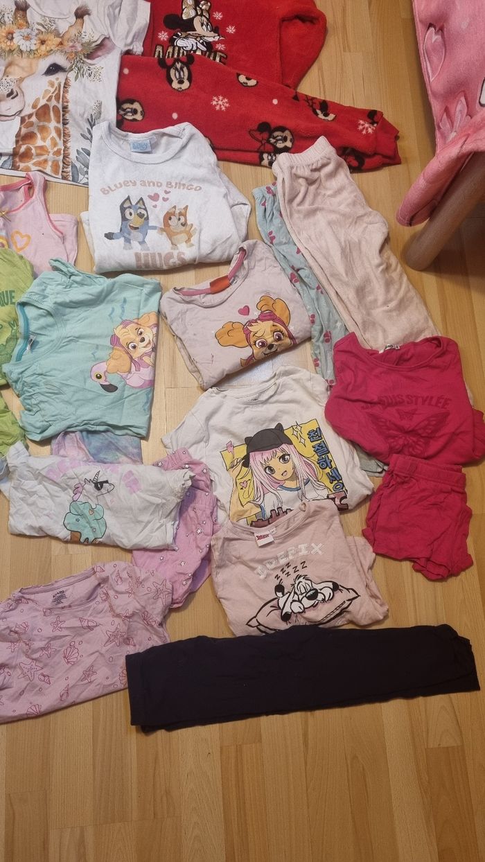 Lot vêtements fille 6 ans - photo numéro 3