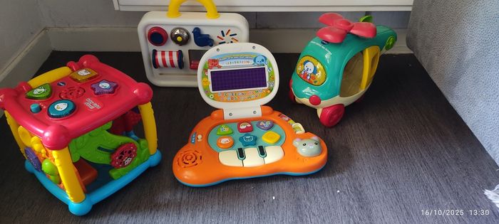Lot de jouets