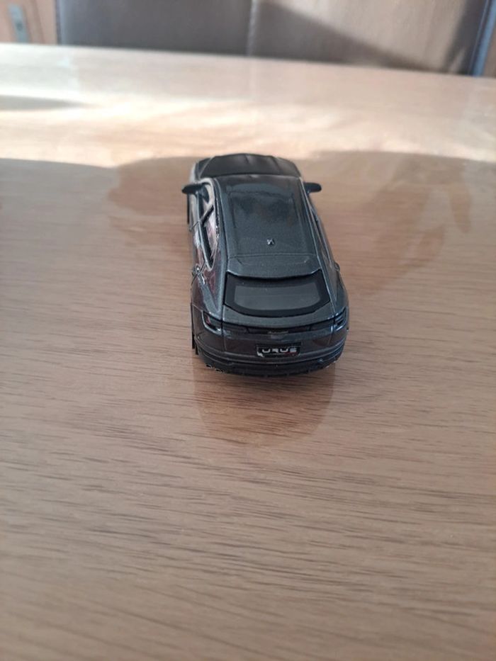 Voiture Lamborghini Urus - photo numéro 5