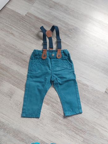 Pantalon avec bretelle