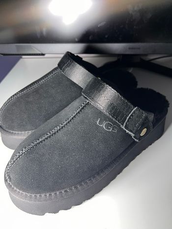 Chaussure ugg tasman à scratch noir taille 38