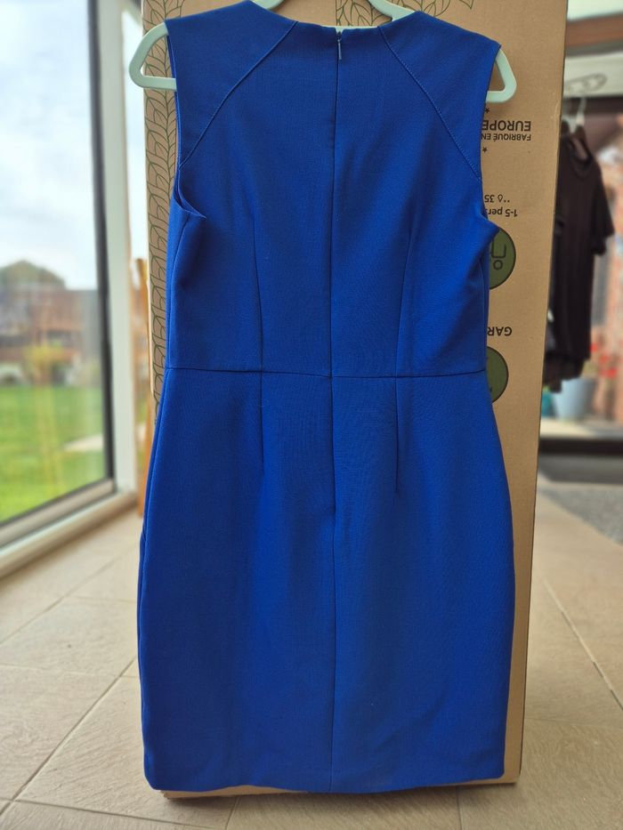 Robe sans manches - photo numéro 2