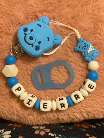 Attache tétine Winnie l’ourson