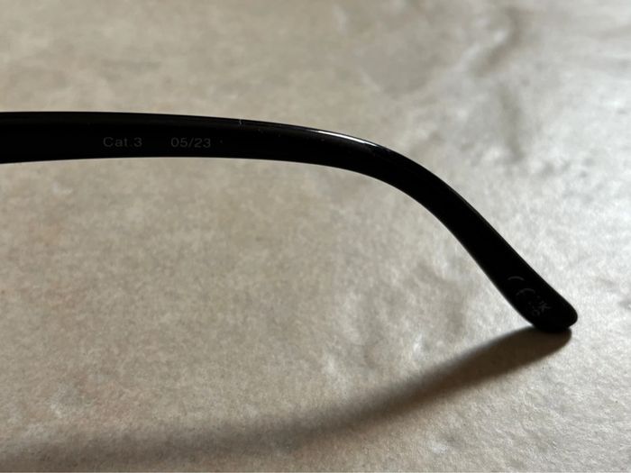 Lunettes de soleil - photo numéro 2